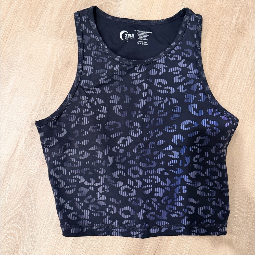Zyia Active Black Leopard reflective crop Top
